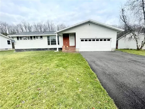 5943 Smith Rd, Syracuse, NY 13212