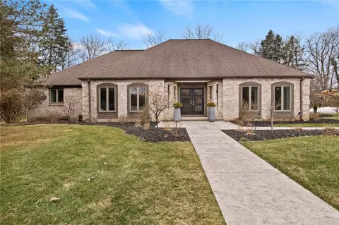40 Whitestone Ln, Rochester, NY 14618