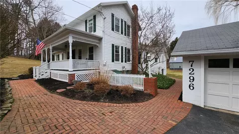 7296 Dryer Rd, Victor, NY 14564