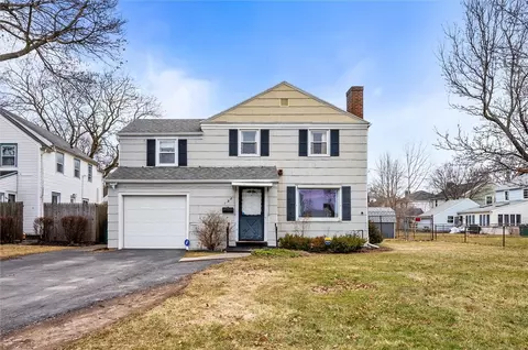 128 Castleman Rd, Rochester, NY 14620