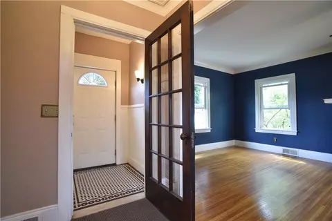 46 Empire Blvd, Irondequoit, NY 14609 photo 6