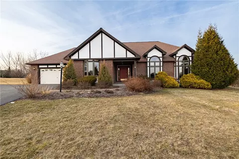 4 Bay Vw, Geneva Town, NY 14456