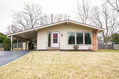 6 Birch Ln, Perinton, NY 14450