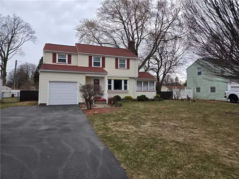 145 Newfield Dr, Greece, NY 14616
