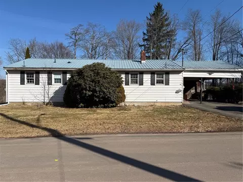 274-276 Johnston Cir, Sidney, NY 13838