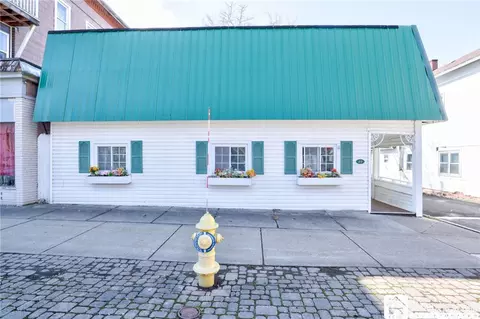 44 Chautauqua Ave, Busti, NY 14750