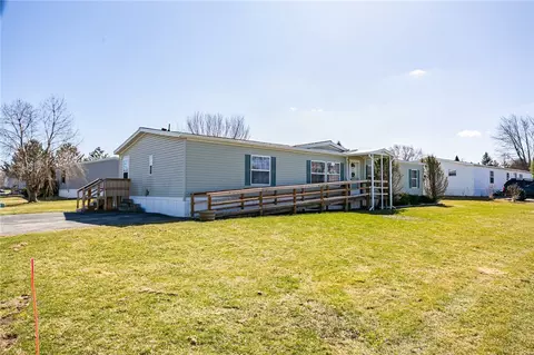 1007 Lamoka Park, Shortsville, NY 14548
