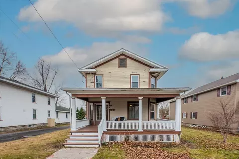 104 E Main St, Waterloo, NY 13165