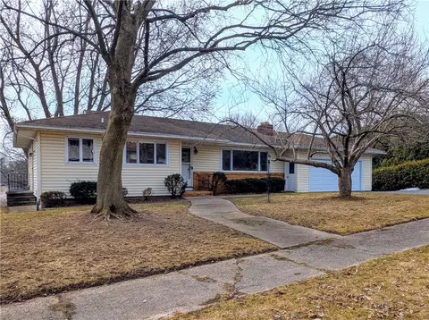 111 Highview Dr, Irondequoit, NY 14609