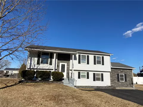 524 Meadowbrook Pkwy W, Horseheads, NY 14845