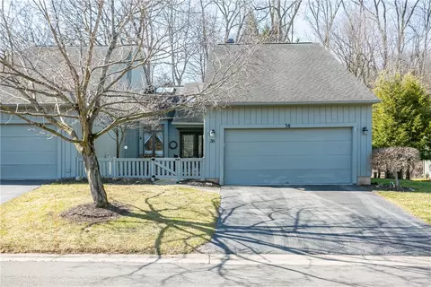 38 Winding Creek Ln, Rochester, NY 14625
