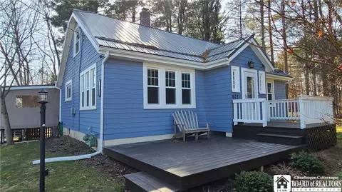 605 South Ave, Busti, NY 14701