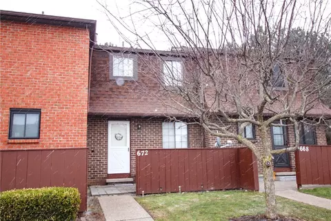 672 Surrey Hill Way, Rochester, NY 14623