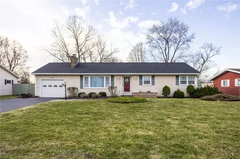 20 Fordham Dr, Batavia, NY 14020