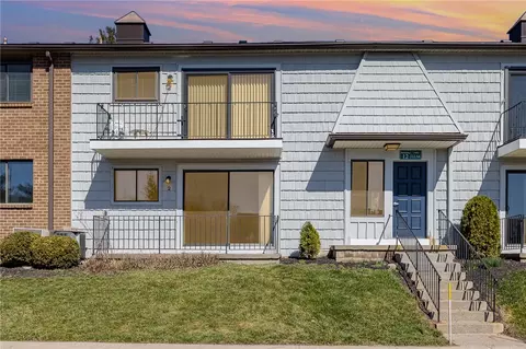 12 High Gate Trl #2, Perinton, NY 14450