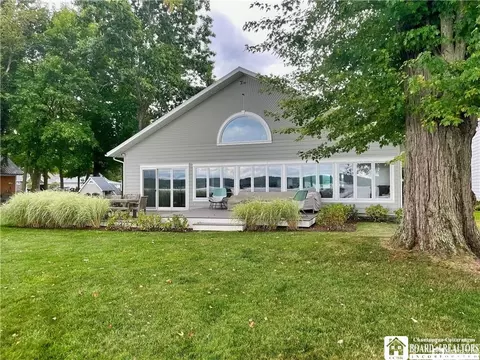 169 Front St, Busti, NY 14750