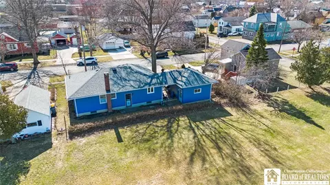 92 E Pine St, Dunkirk, NY 14048 photo 9