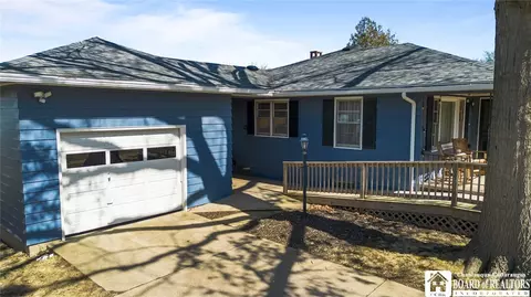 92 E Pine St, Dunkirk, NY 14048 photo 5
