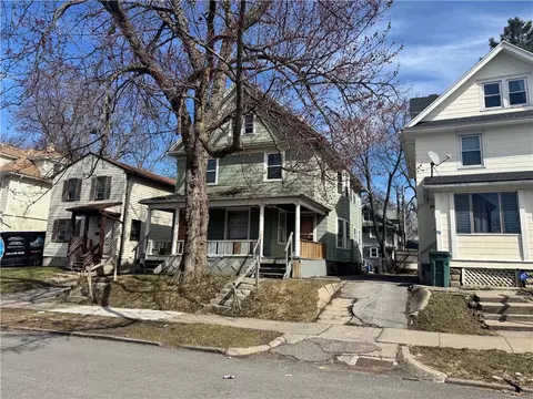 100-102 Bidwell Ter #100, Rochester, NY 14613