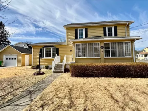 750 Laurel St, Southport, NY 14904