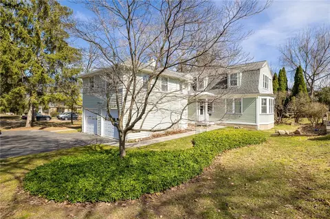 4572 Saint Paul Blvd, Irondequoit, NY 14617