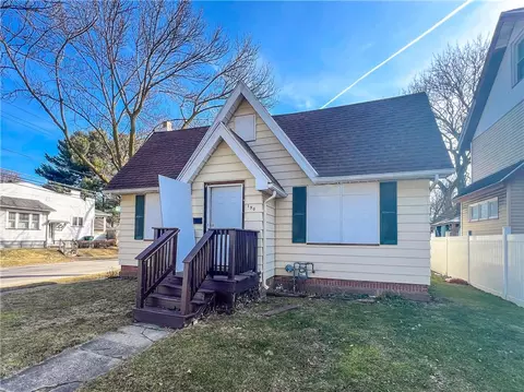 190 Mcnaughton St, Rochester, NY 14606