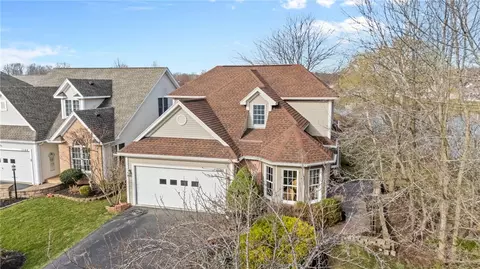 7586 Bel Arbor Trl, Webster, NY 14580