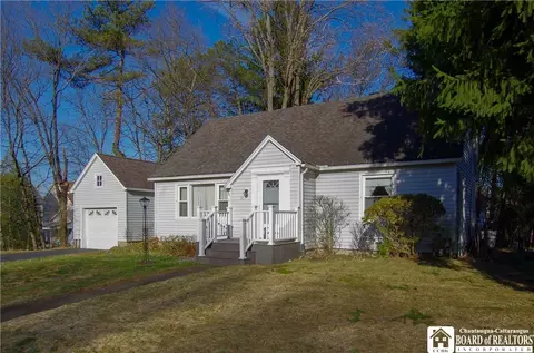 11 Snell Pl, Jamestown, NY 14701