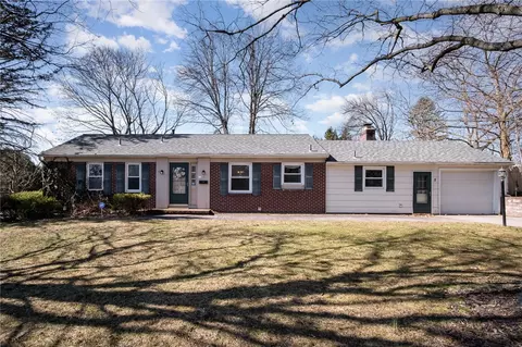 5 Lexington Pkwy, Chili, NY 14624