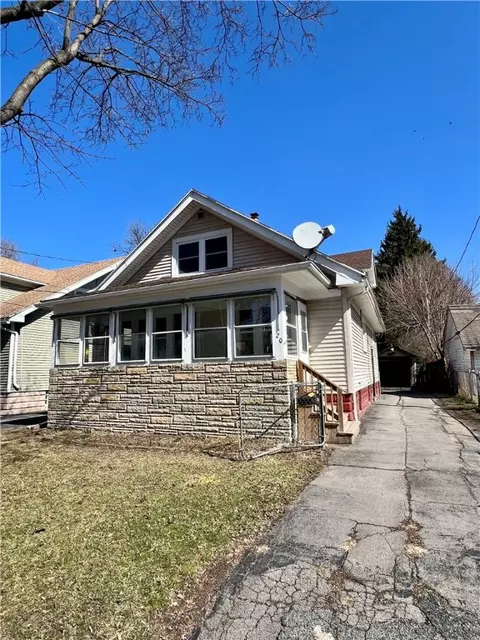 20 Wakefield St, Rochester, NY 14621