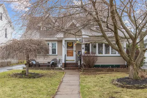 195 Pemberton Rd, Irondequoit, NY 14622