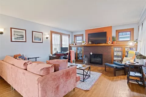 195 Pemberton Rd, Irondequoit, NY 14622 photo 4