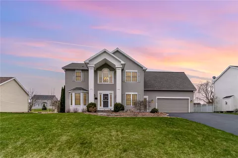 1032 Hard Rock Rd, Webster, NY 14580
