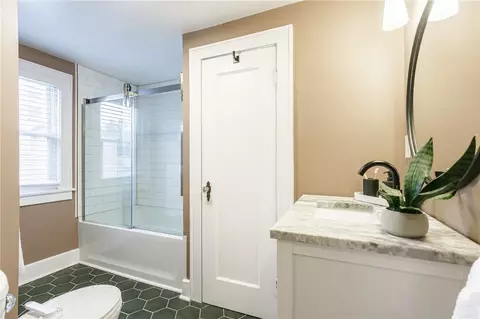 Bath - 3284 Culver Rd, Irondequoit, NY 14622 photo 1 of 4