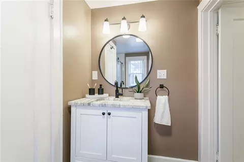 Bath - 3284 Culver Rd, Irondequoit, NY 14622 photo 3 of 4