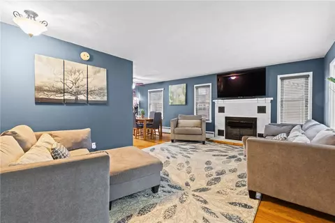 162 Wyndham Rd, Irondequoit, NY 14609 photo 4