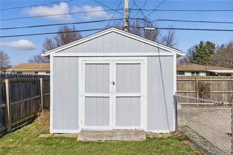 162 Wyndham Rd, Irondequoit, NY 14609 photo 39