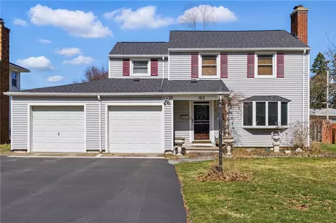 162 Wyndham Rd, Irondequoit, NY 14609