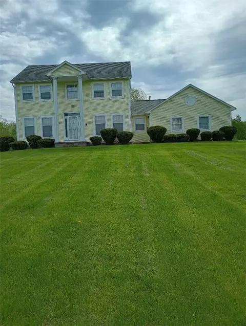 6082 Lincoln Rd, Ontario, NY 14519