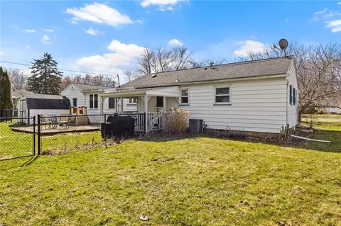511 Glenview Ct, Webster, NY 14580 photo 24