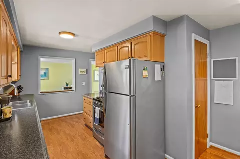 511 Glenview Ct, Webster, NY 14580 photo 7