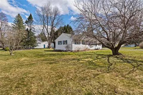 511 Glenview Ct, Webster, NY 14580 photo 23