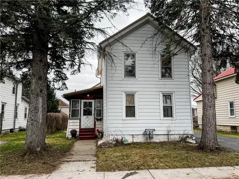 10 Wallace Ave, Auburn, NY 13021