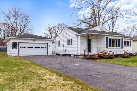 3115 Lyell Rd, Gates, NY 14606