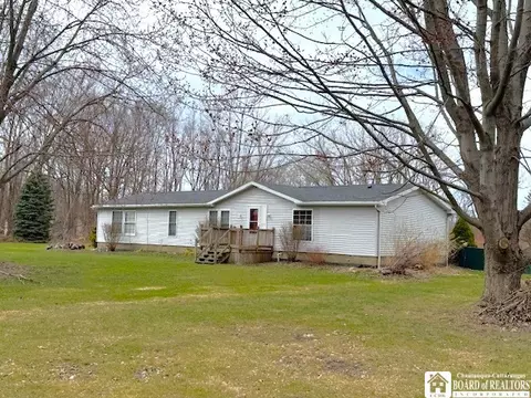 538 Main Rd, Hanover, NY 14081