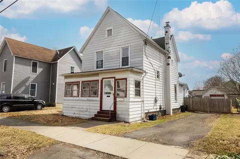 382 E Warren St, Elmira, NY 14901