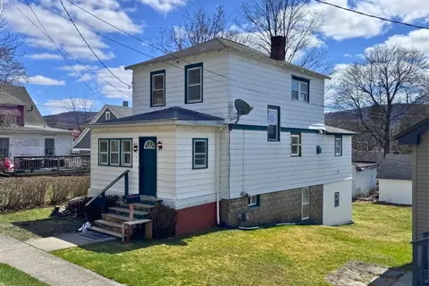 5 Bronk St, Oneonta, NY 13820