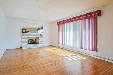 38 Case Ter, Irondequoit, NY 14609 photo 8