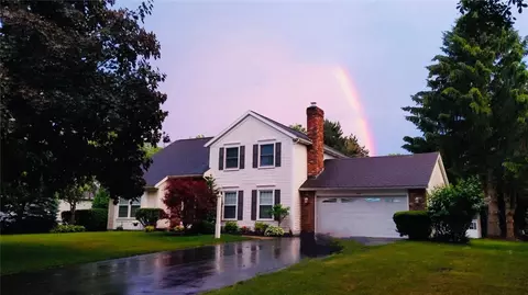 15 Hunters Pointe, Pittsford, NY 14534