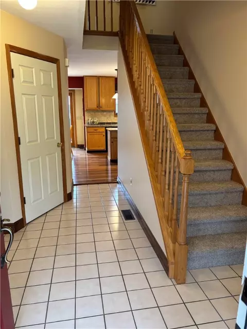 Entry Way - 19 Marcy Ct, Ithaca, NY 14850 photo 1 of 2